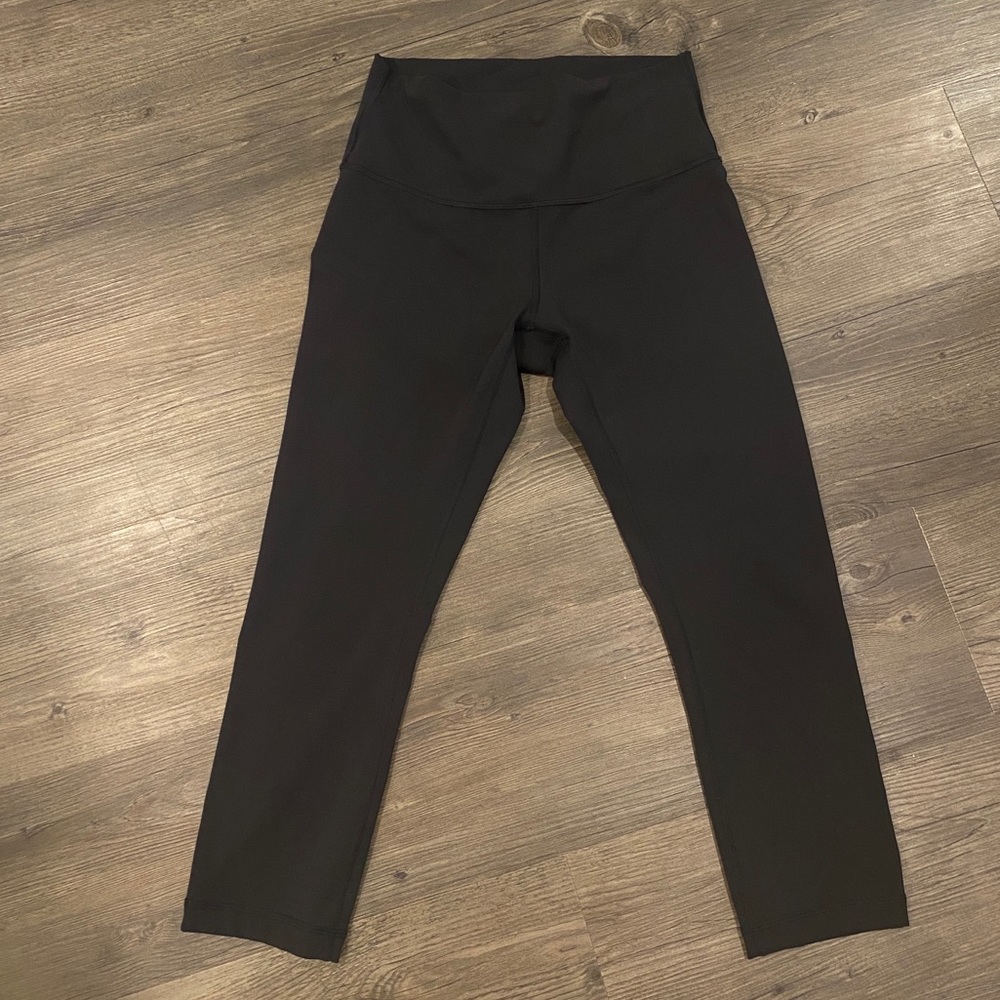 Lululemon High Rise Wunder Under Cropped Leggings